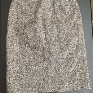 Ann Taylor: Tweed pencil skirt